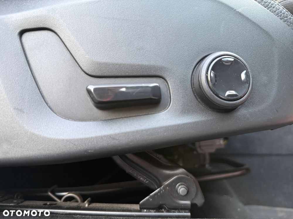 Volvo XC 60 B4 D Inscription - 9