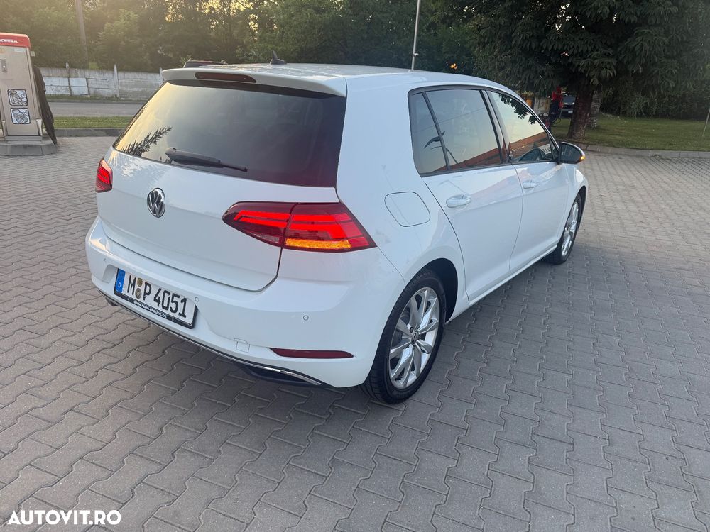 Volkswagen Golf 2.0 TDI Sound - 2