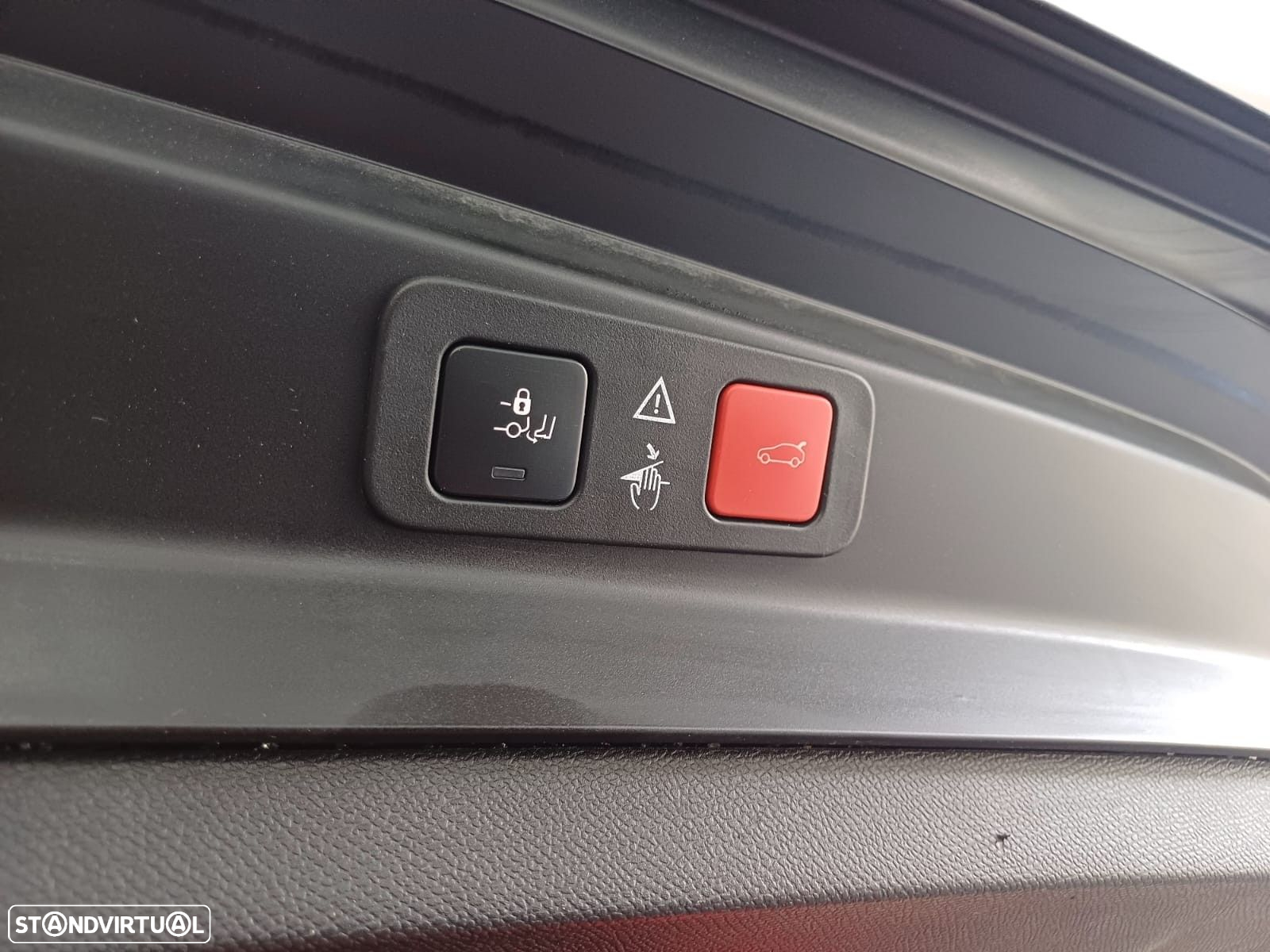 Peugeot 5008 1.5 BlueHDi Allure EAT8 - 24