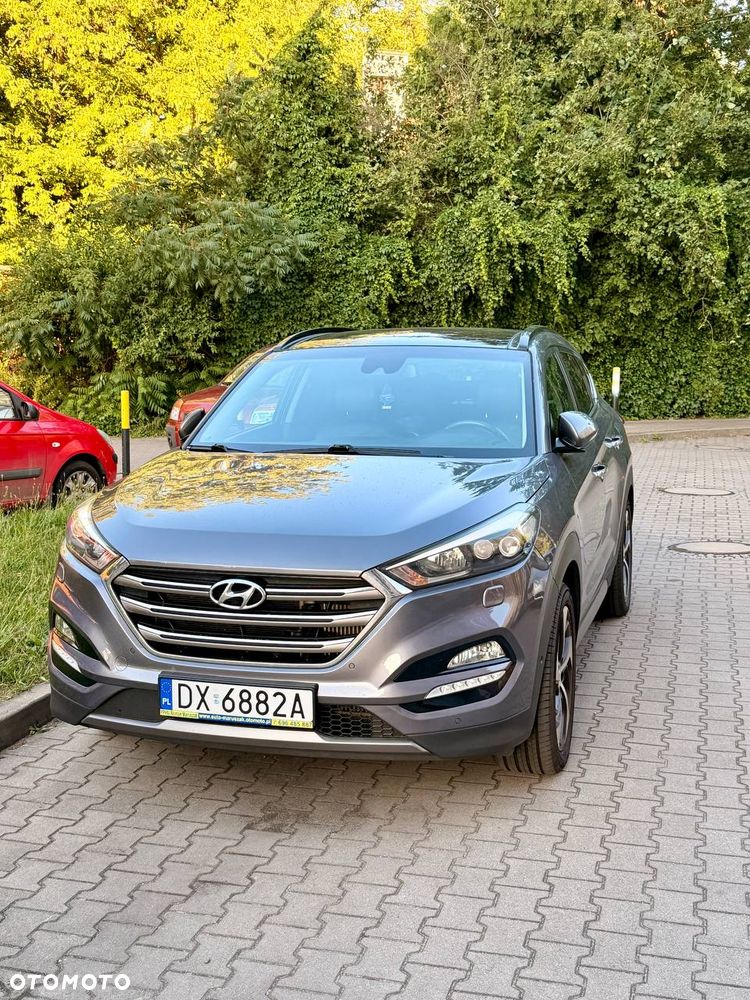 Hyundai Tucson 2.0 CRDI 4WD Automatik Premium - 2