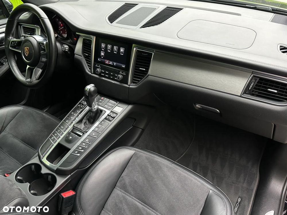 Porsche Macan GTS PDK - 24