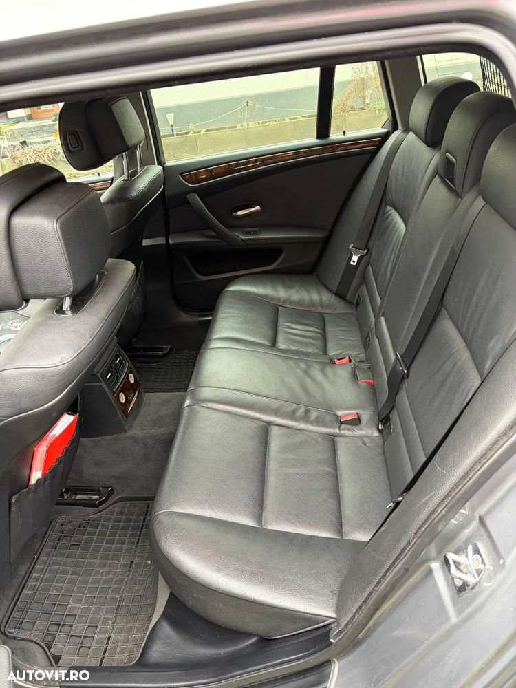 BMW Seria 5 520d Aut. - 9