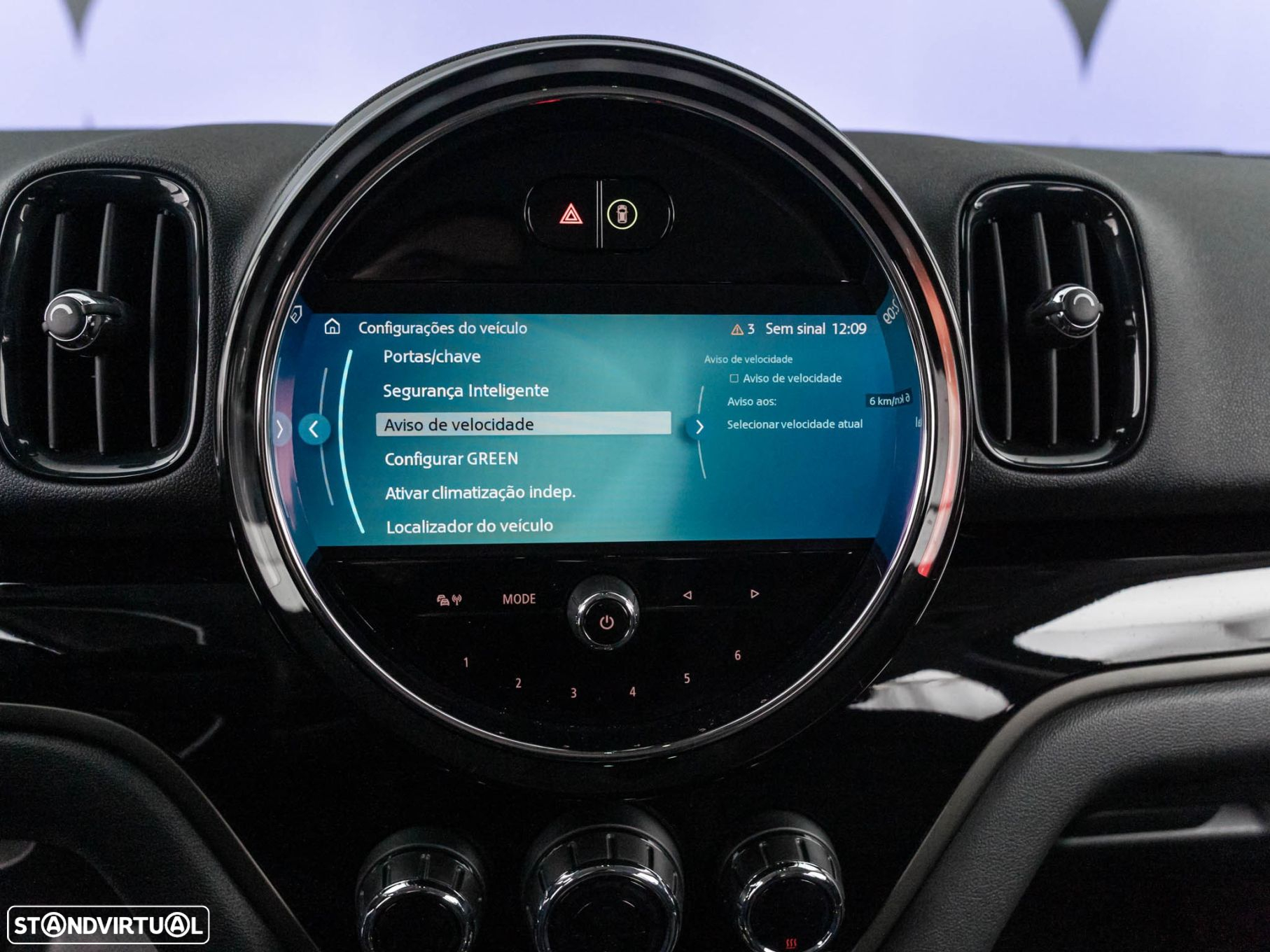 MINI Countryman Cooper SE Premium Essential Auto - 33