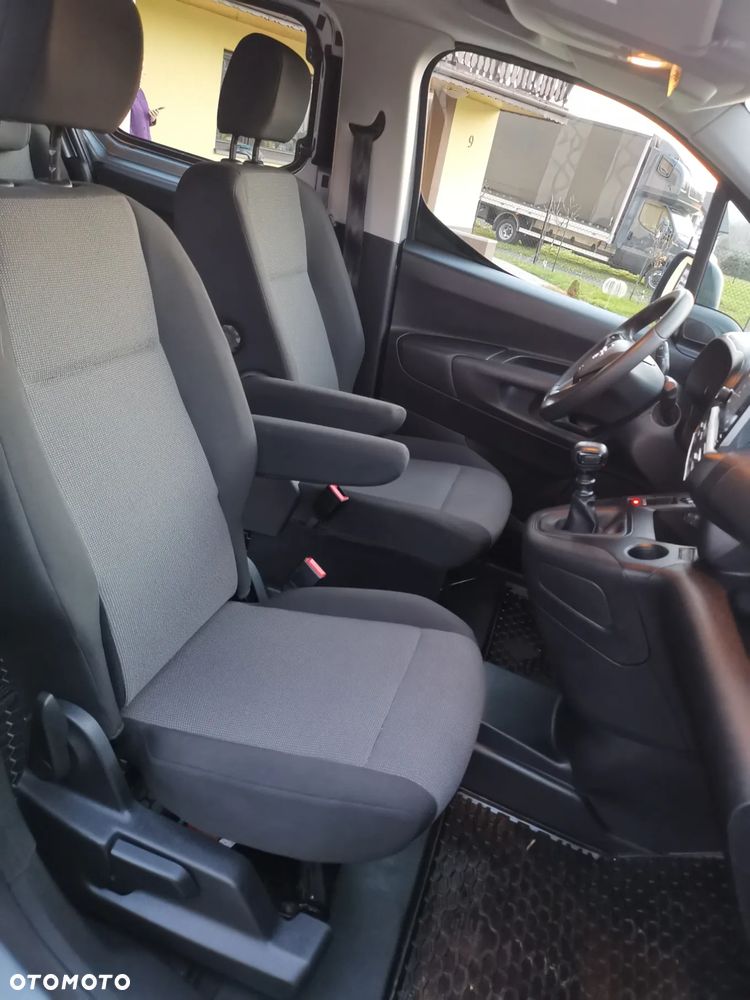 Opel Combo XL 1.5 CDTI Essentia S&S - 25