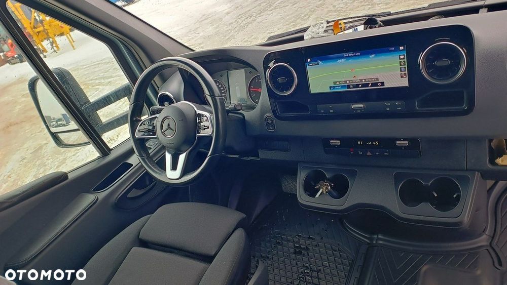 Mercedes Benz Sprinter 519 - 8
