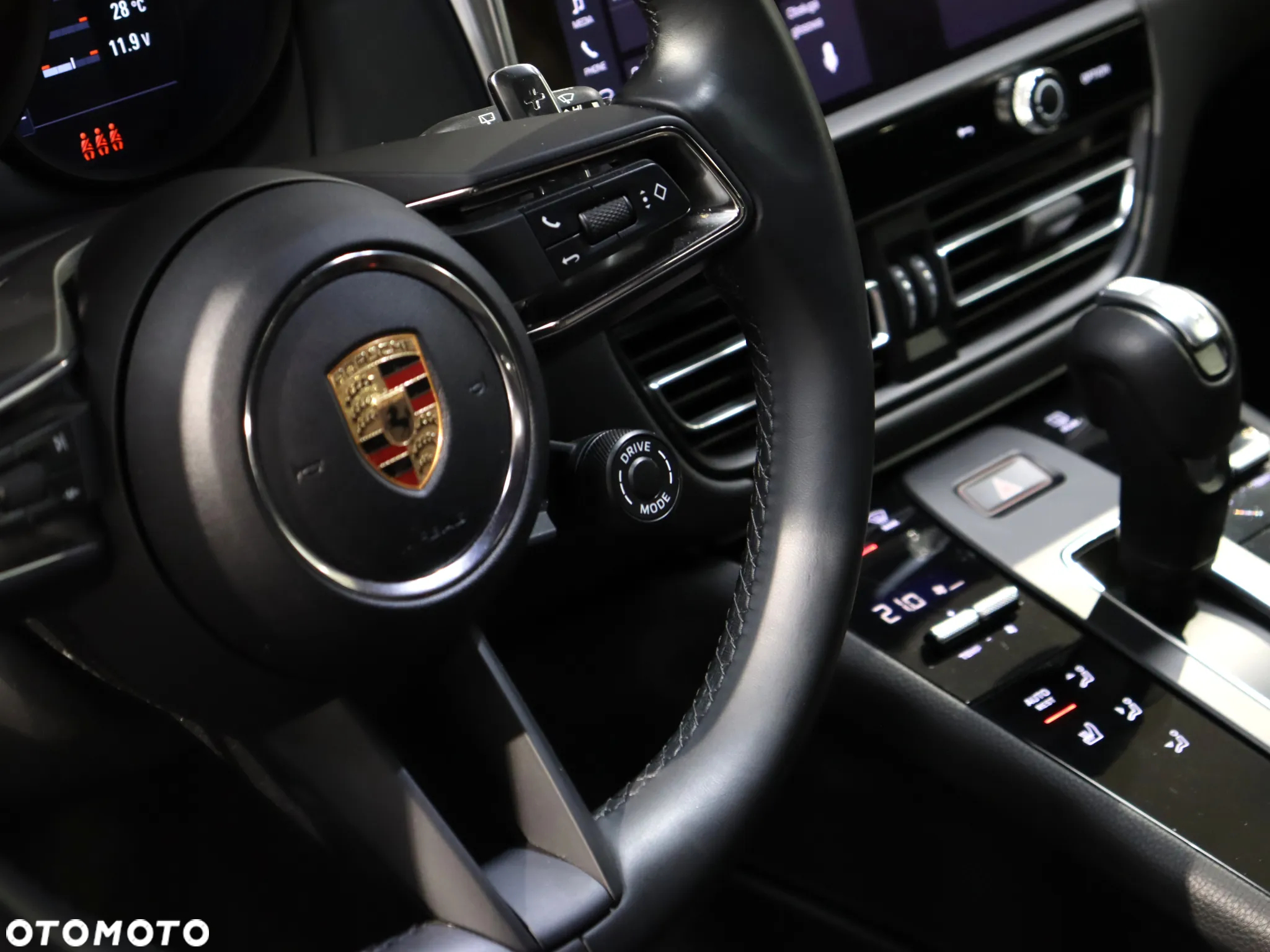 Porsche Macan Standard - 22