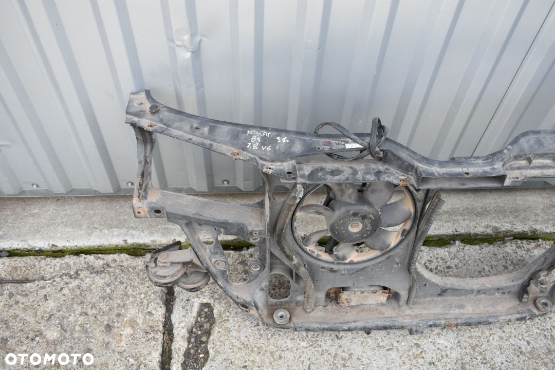 PAS PRZEDNI VOLKSWAGEN PASSAT B5 2.8 V6 - 6