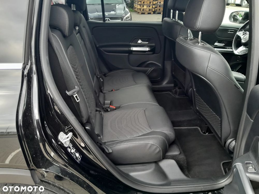 Mercedes-Benz GLB 200 Progressive 7G-DCT - 18