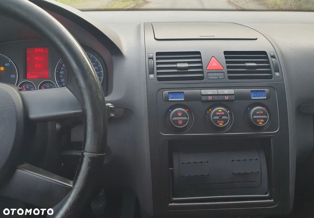 Volkswagen Touran 2.0 TDI Goal - 13