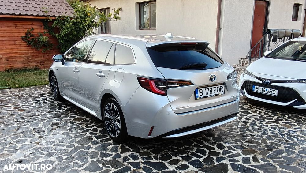 TOYOTA Corolla 2022 — imagine 3