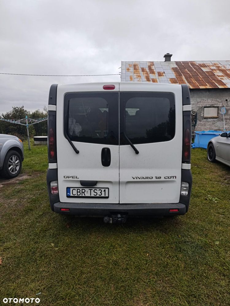 Opel Vivaro - 8