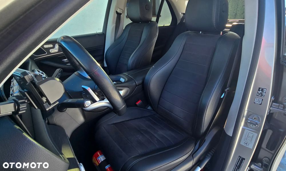 Mercedes-Benz GLE - 32