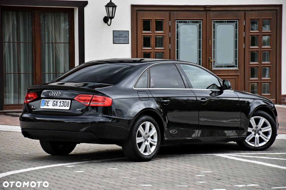 Audi A4 Limousine 1.8 TFSI Attraction - 23