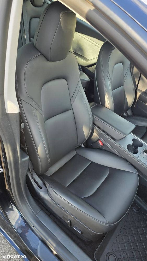 Tesla Model 3 - 26