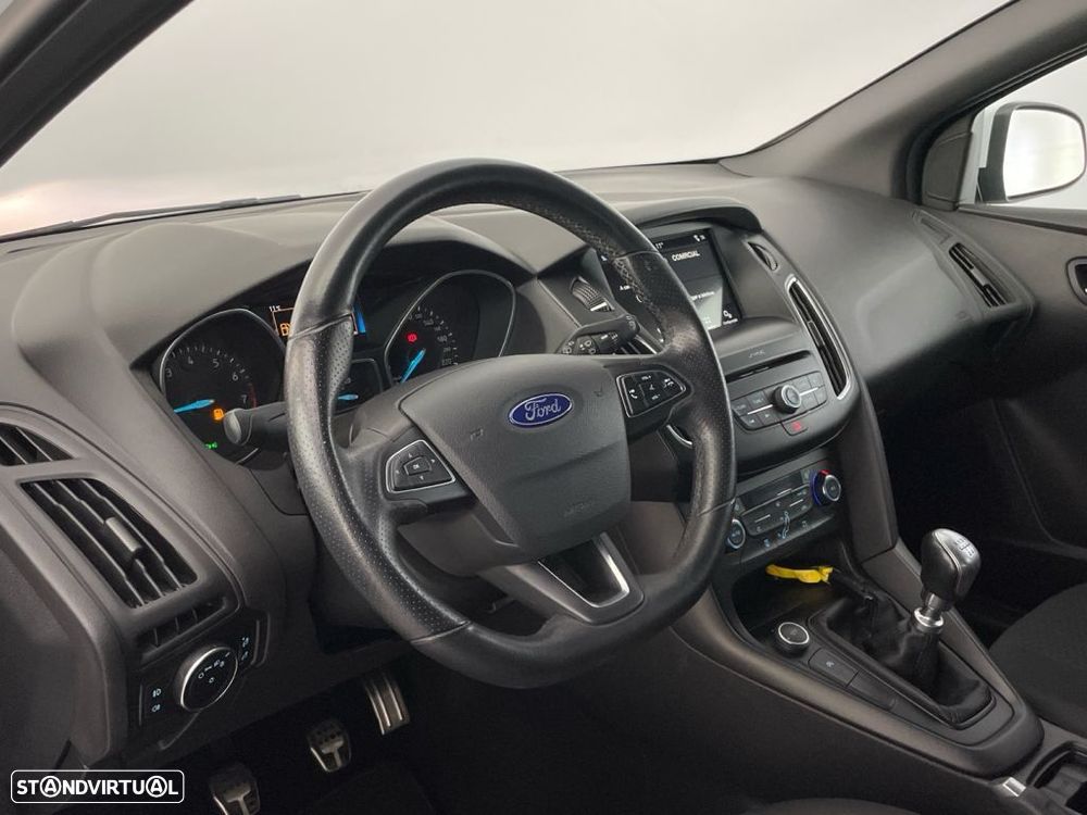 Ford Focus 1.0 EcoBoost ST-Line - 16
