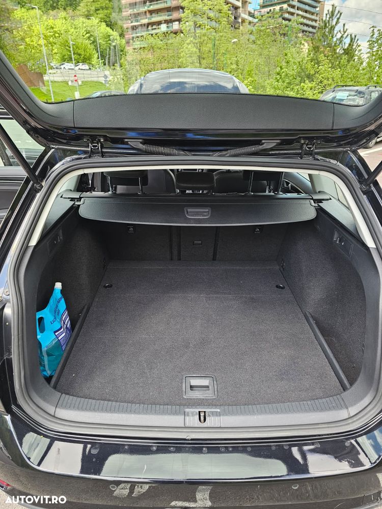 Volkswagen Golf 2.0 TDI BMT Comfortline - 13