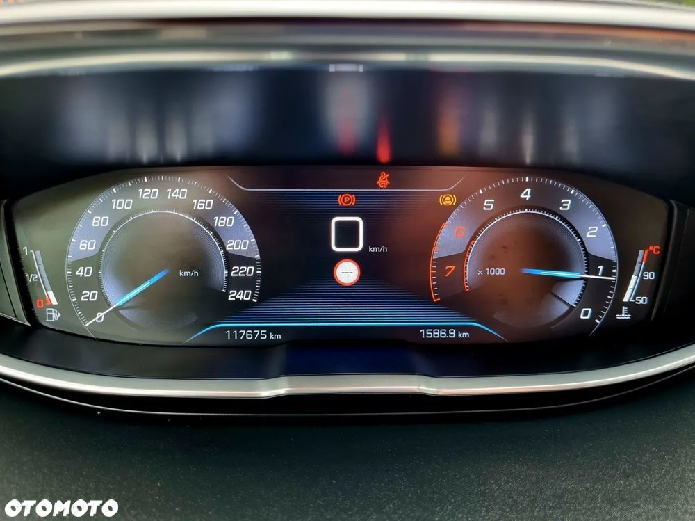 Peugeot 3008 1.2 PureTech Allure S&S - 17