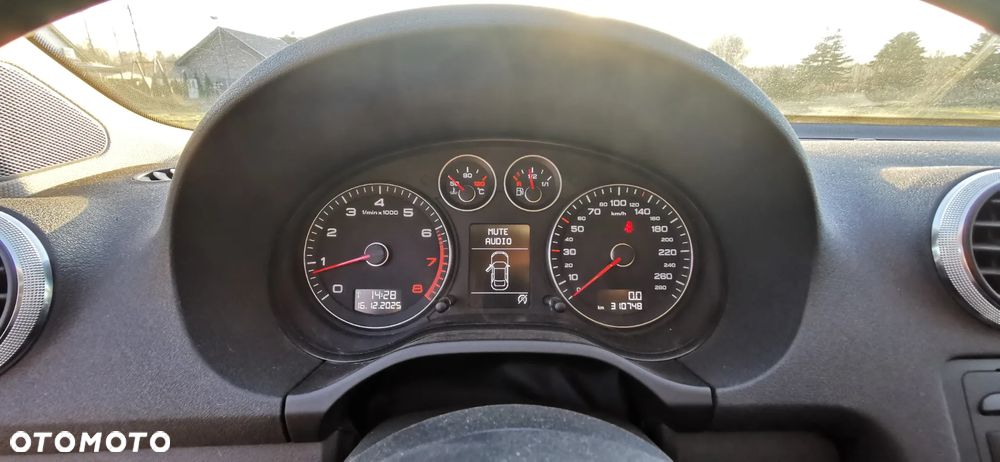 Audi A3 3-drzwiowe 1.4 TFSI Ambition - 10