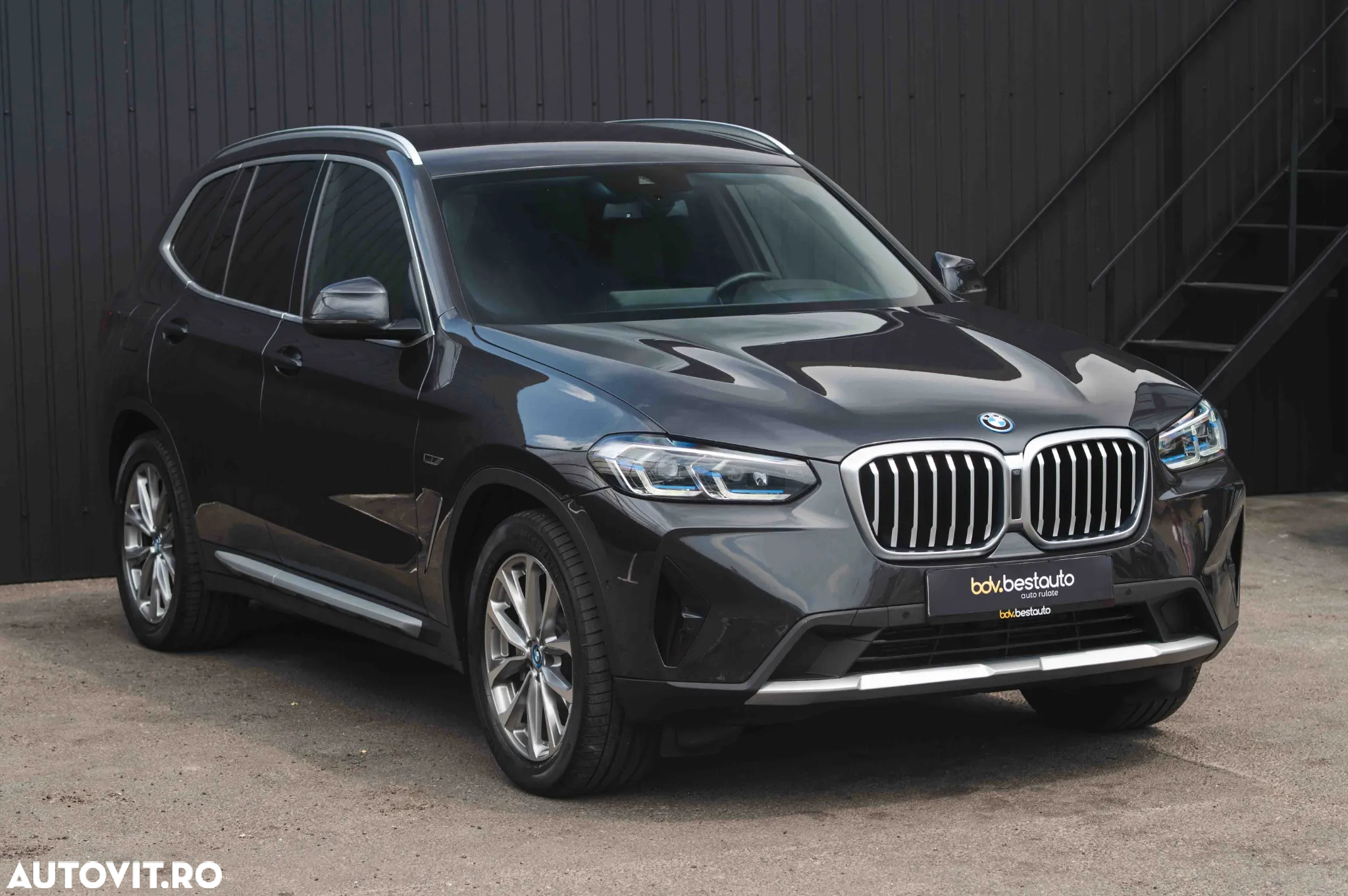 BMW X3 xDrive30e AT PHEV - 3