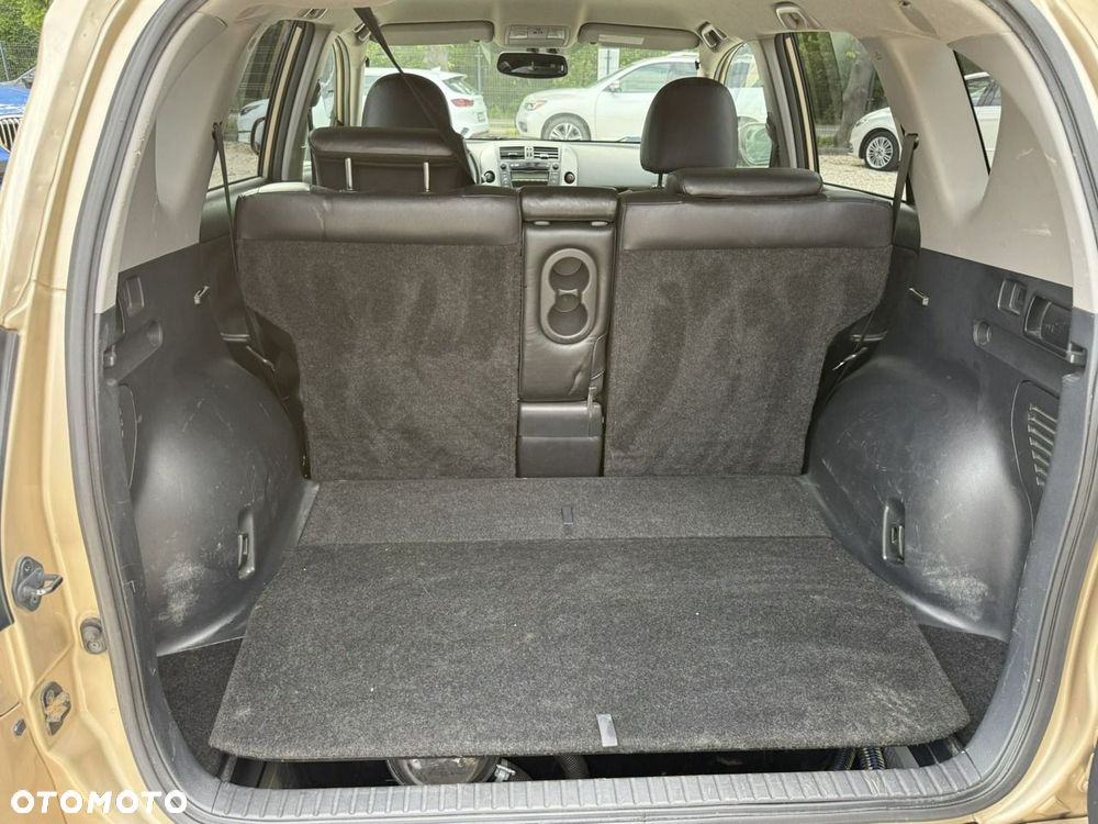 Toyota RAV4 - 13