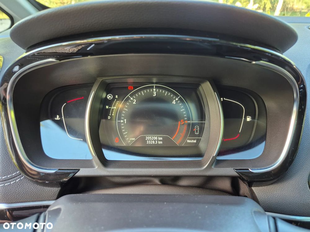 Renault Espace 1.6 dCi Energy Initiale Paris EDC 7os - 10