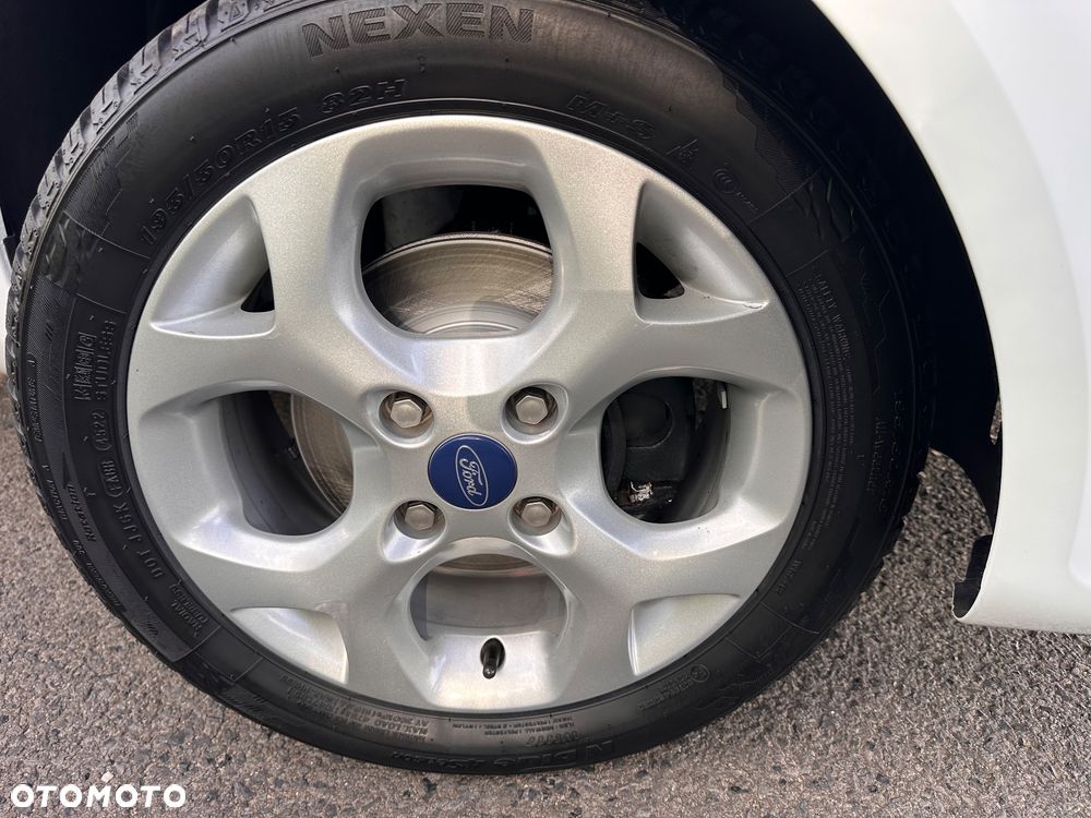 Ford Fiesta 1.25 Titanium - 29
