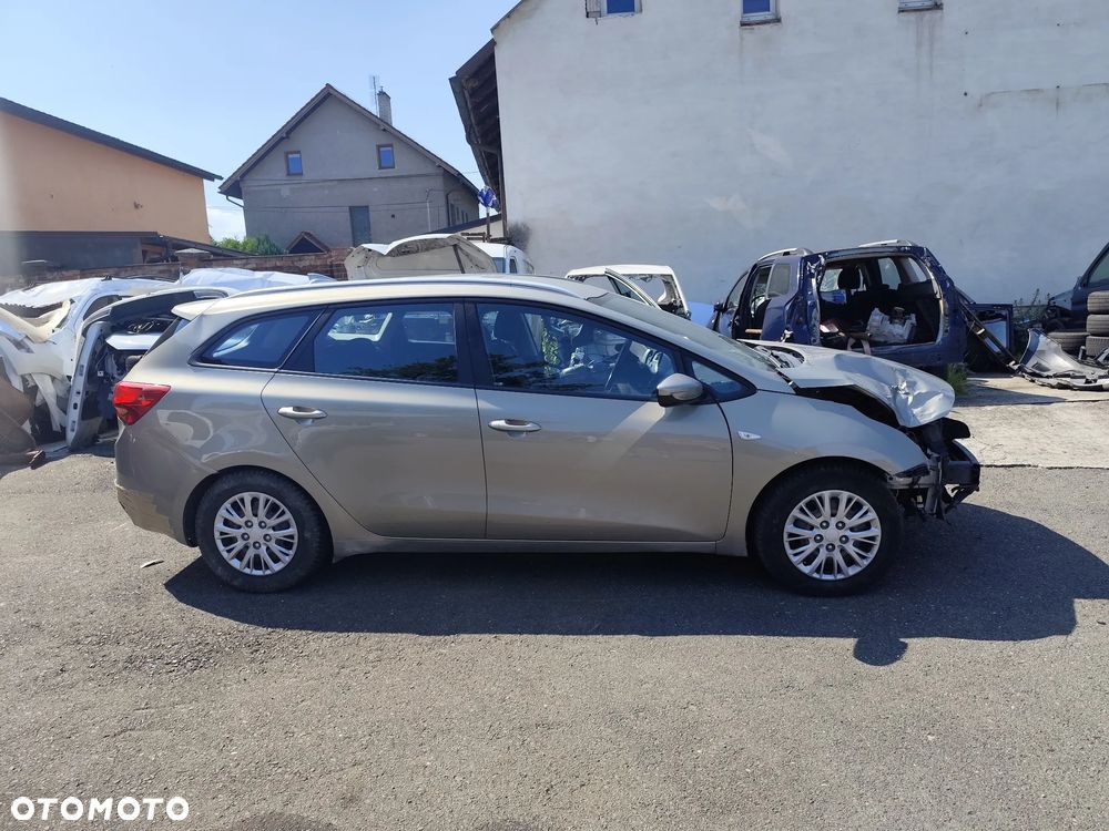 Kia Ceed 1.6 GDI M - 1