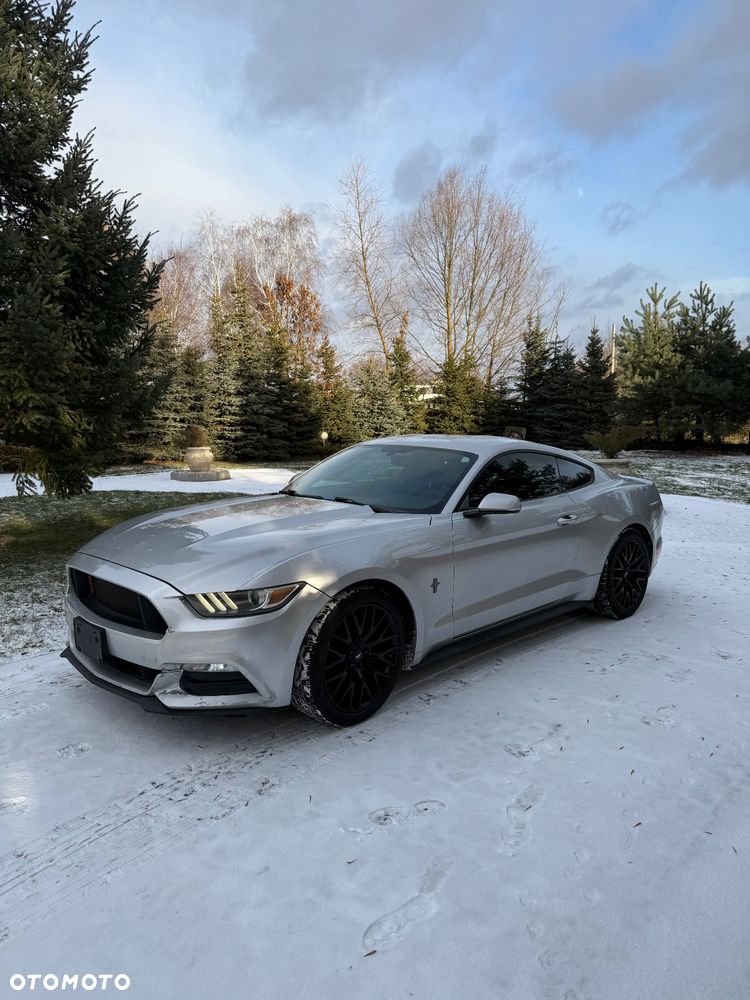 Ford Mustang 3.7 V6 Premium - 8
