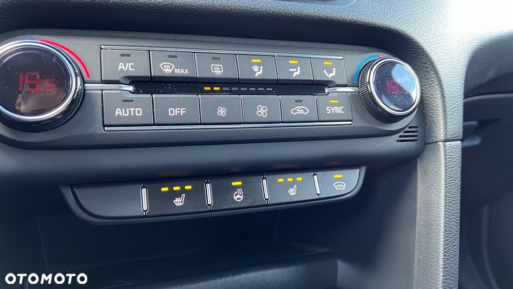 Kia Ceed 1.4 T-GDI L Business Line DCT - 10