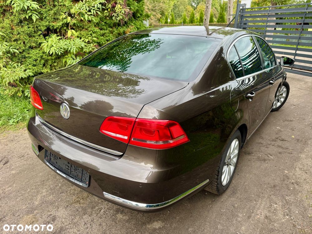 Volkswagen Passat 2.0 TDI BlueMotion Technology Comfortline - 4
