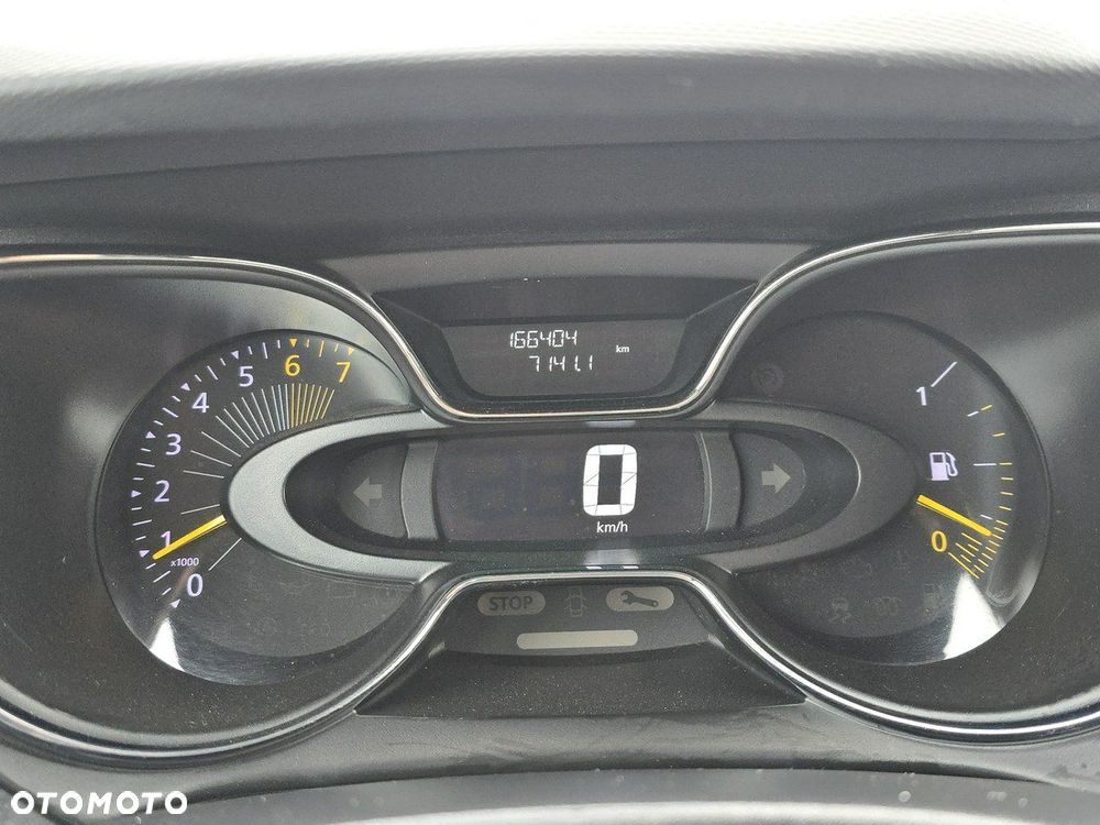 Renault Captur - 32