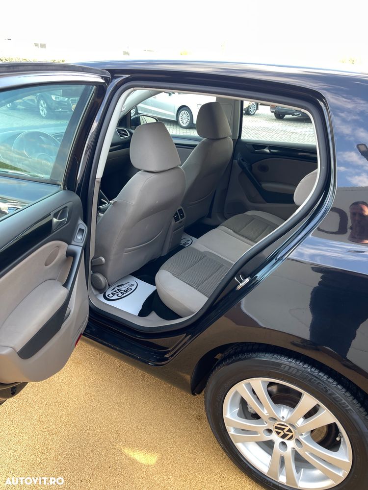 Volkswagen Golf - 29