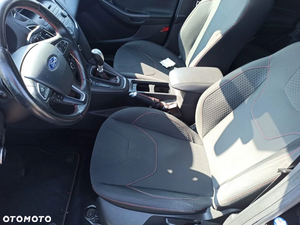 Ford Focus 1.0 EcoBoost ST-Line - 11