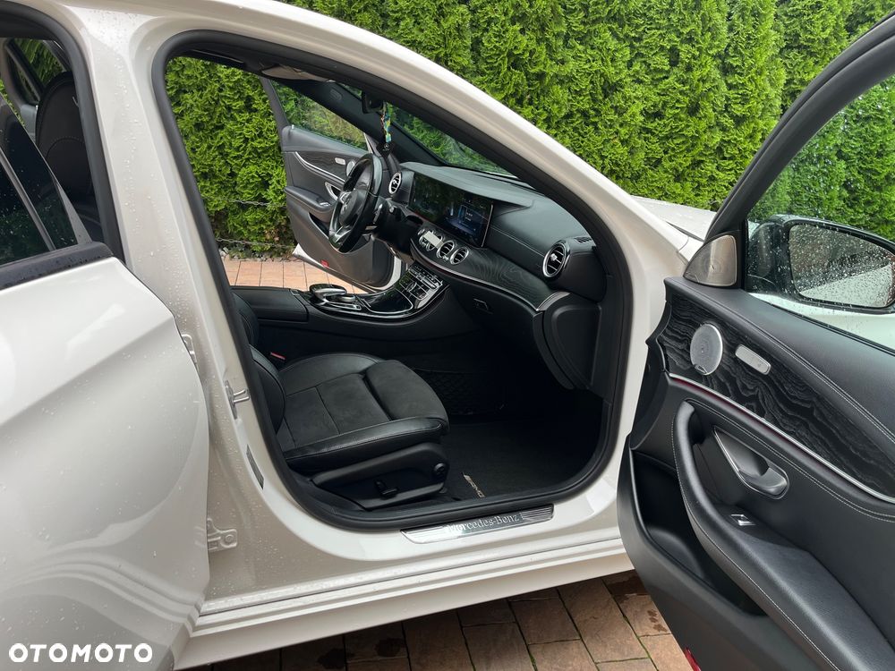 Mercedes-Benz Klasa E 220 d Business Edition 9G-TRONIC - 11