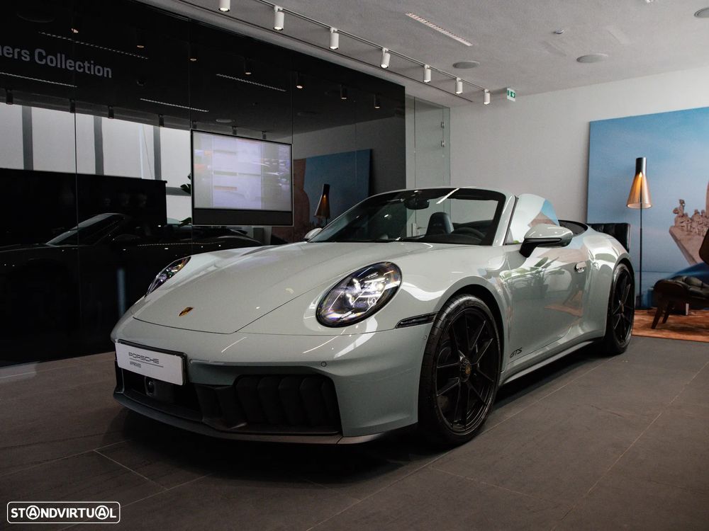 Porsche 911 (992) Carrera GTS - 4