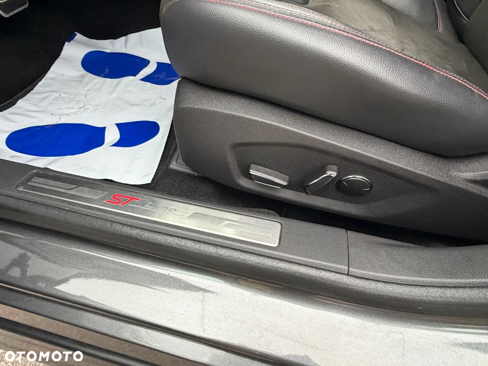 Ford Mondeo 2.0 Hybrid ST-Line X - 11