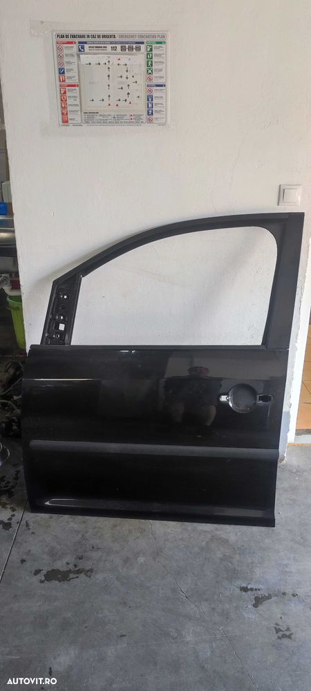 Usa stanga fata volkswagen vw caddy an 2008 cod culoare C9Z - 1