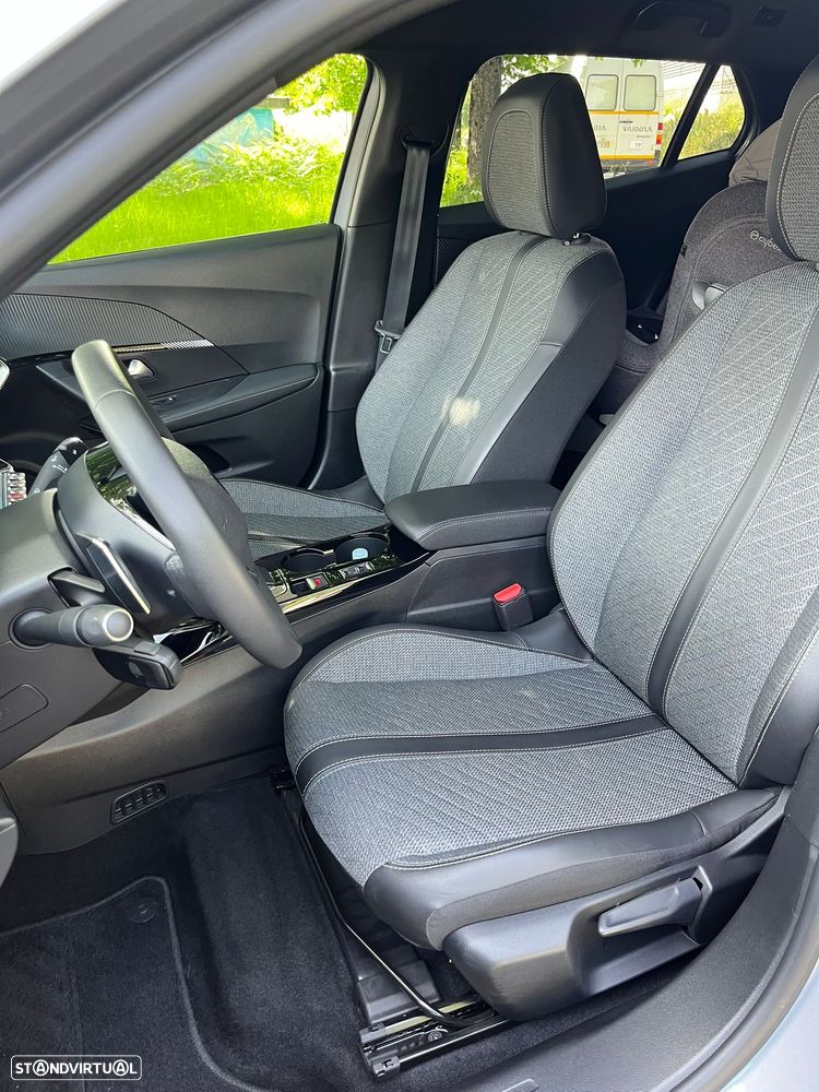 Peugeot 2008 Hybrid 145 e-DSC Allure - 9