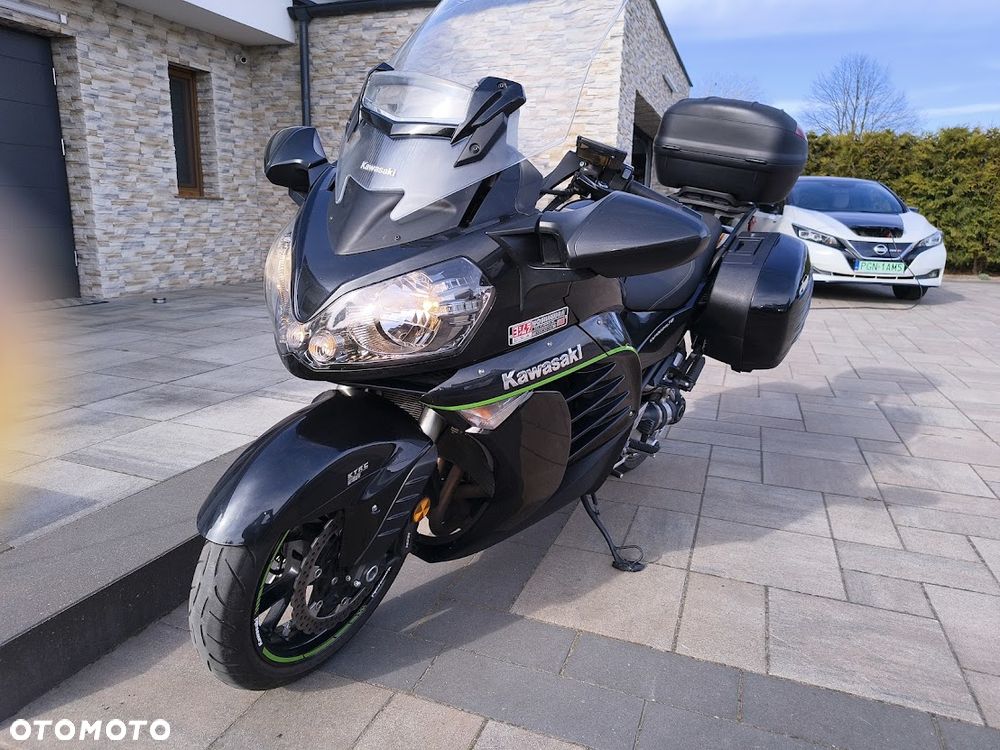 Kawasaki GTR - 8