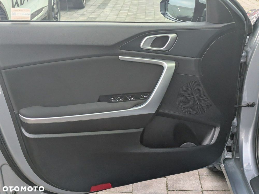 Kia Ceed 1.5 T-GDI M DCT - 10
