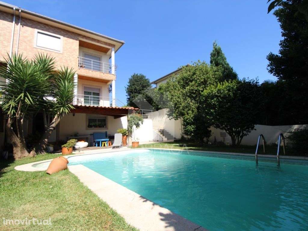Moradia Geminada T4 + Escritório com Piscina em Rendufe, Amares Exc... - Grande imagem: 2/60