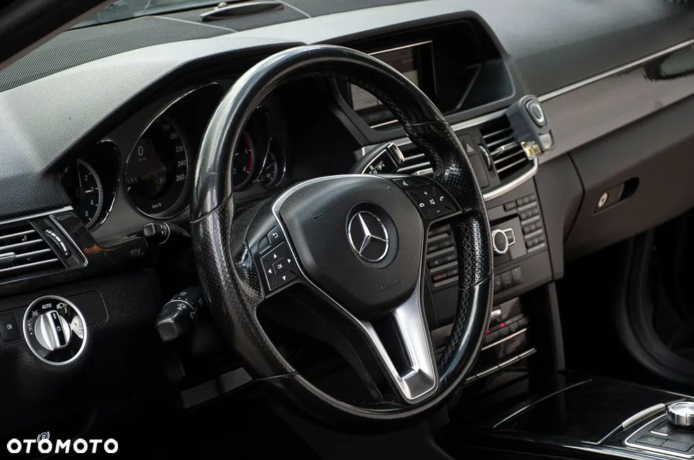 Mercedes-Benz Klasa E 220 BlueTEC 4Matic 7G-TRONIC Avantgarde - 30