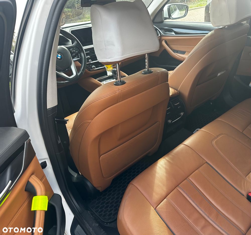 BMW Seria 5 530d Luxury Line - 14