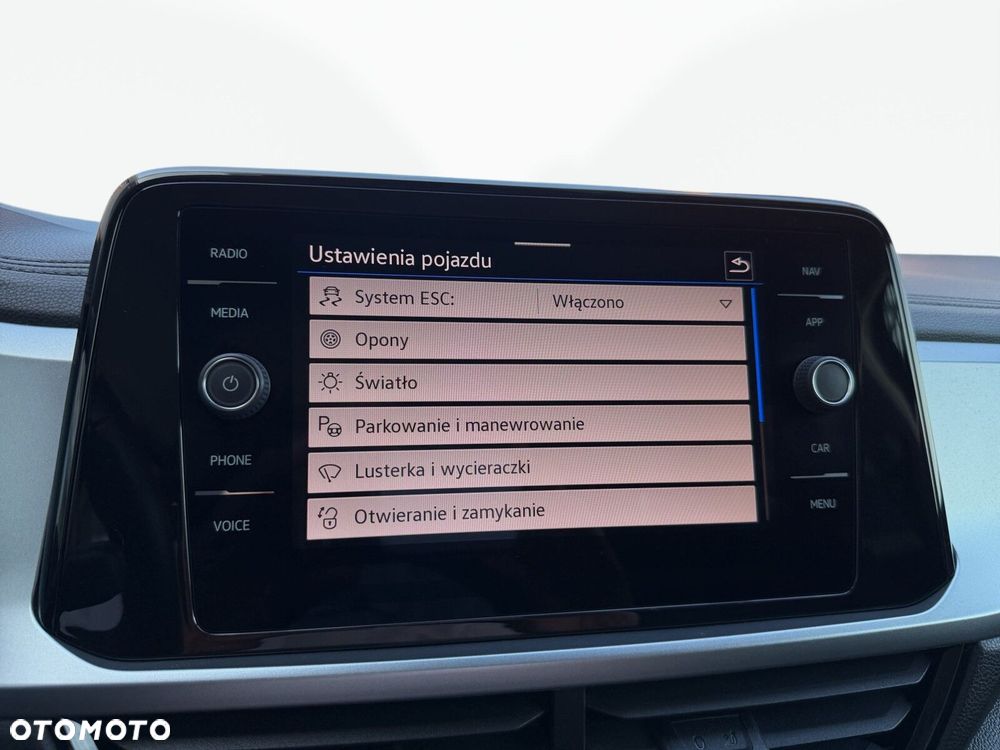 Volkswagen T-Roc 1.5 TSI Life DSG - 28
