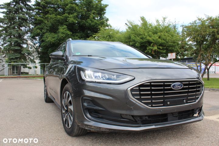 Ford Focus 1.0 EcoBoost Titanium - 11
