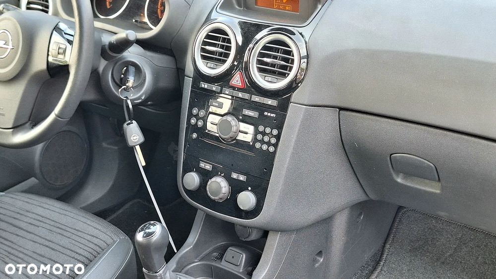 Opel Corsa - 17