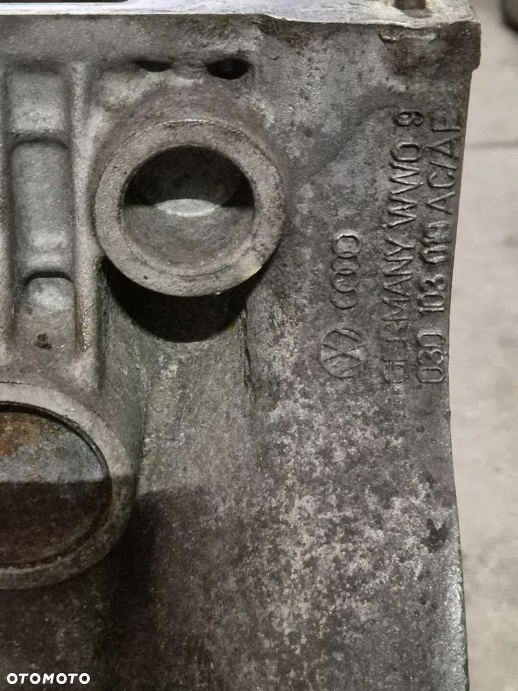 DOŁ BLOK SILNIKA AER - 9