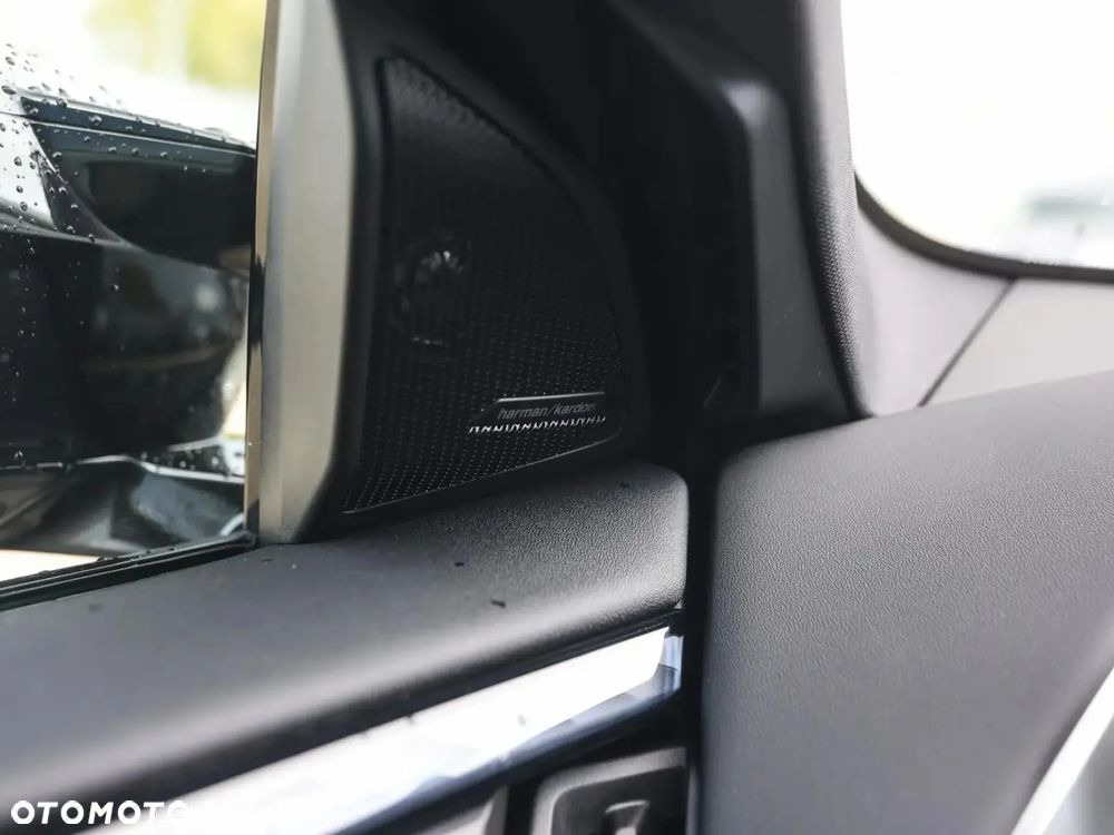 BMW X3 xM50 mHEV - 11