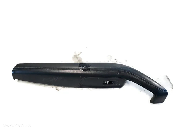 AUDI Q7 4M 16r PODŁOKIETNIK DRZWI PRAWY PRZÓD 4M0867166