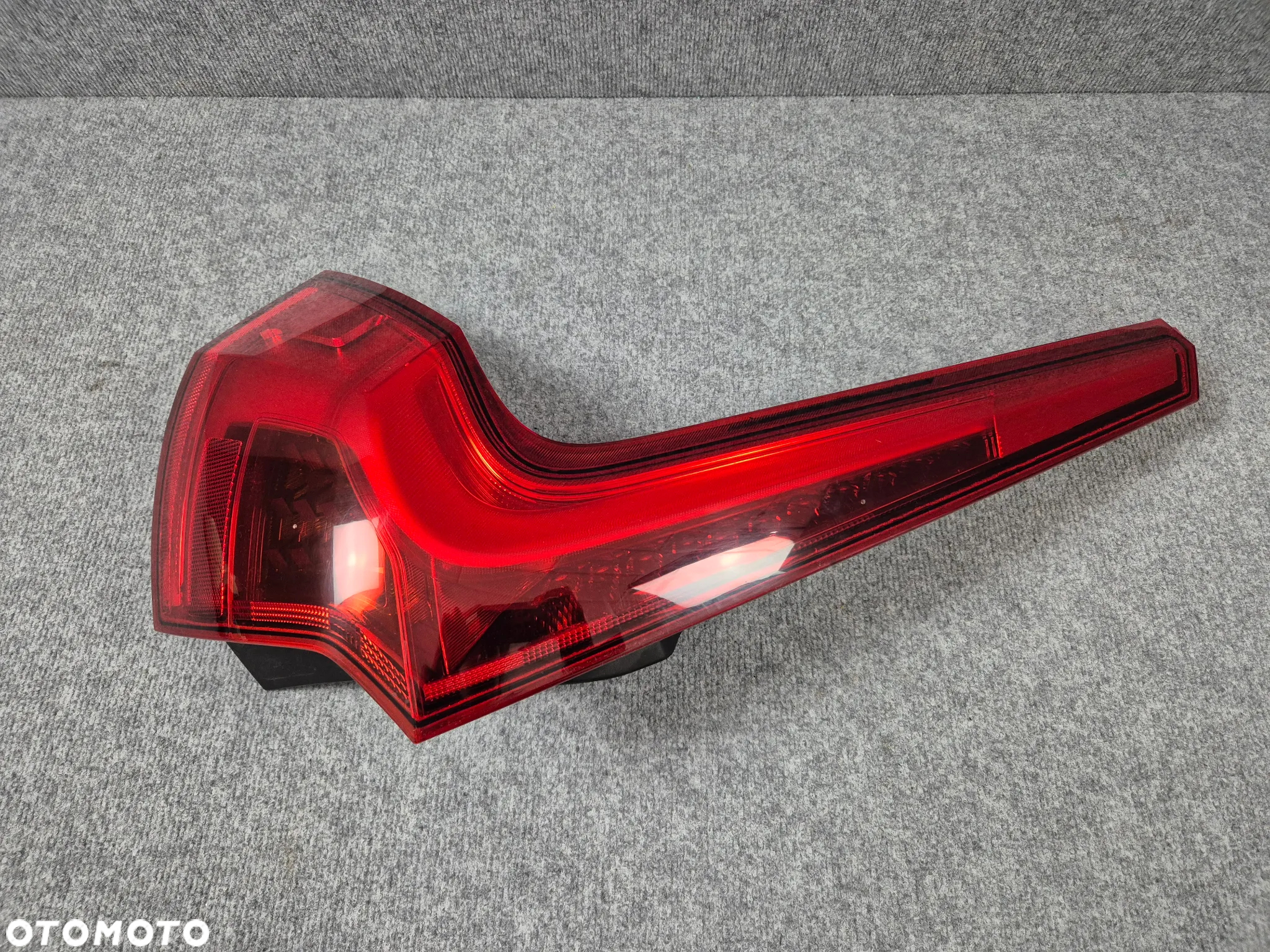 LAMPA TYLNA TYŁ LEWA - VOLVO V90 II LED 16-20 EUROPA - 3